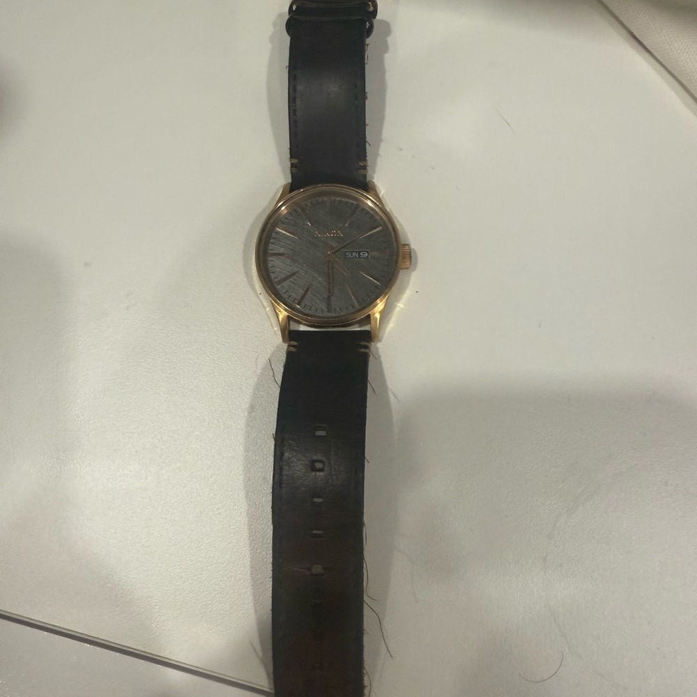 Nixon watch